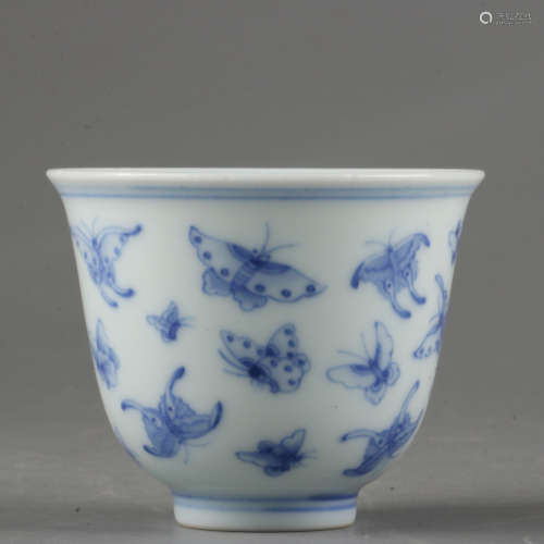 BLUE AND WHITE GLAZED CUP,QING DYNASTY