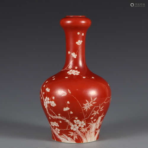 QING DYNASTY,CORAL-RED GROUND VASE