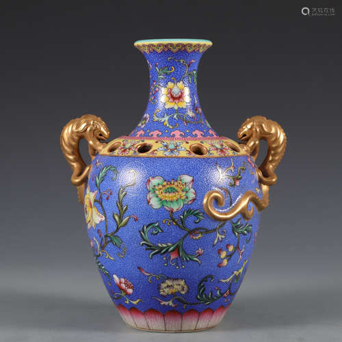 FAMILLE-ROSE VASE,QING DYNASTY