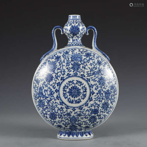 QING DYNASTY,BLUE AND WHITE GLAZED VASE