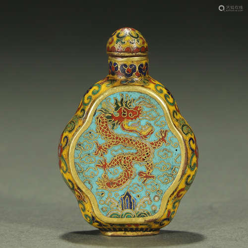 A FINE GILT-BRONZE CLOISONNE ENAMEL SNUFF BOTTLE,QING DYNAST...