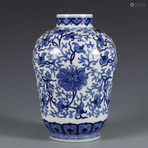 QING DYNASTY,BLUE AND WHITE GLAZED VASE