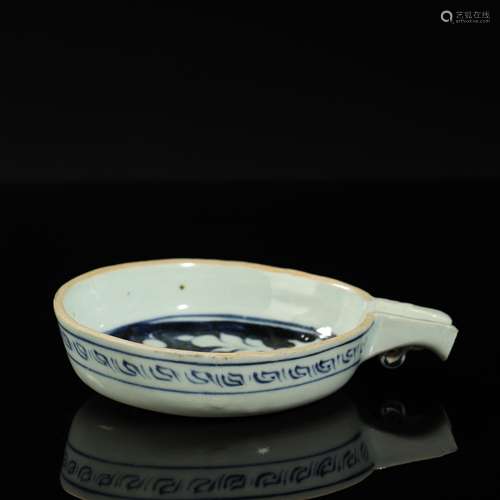 BLUE AND WHITE GLAZED BRUSH WASHER,MING DYNASTY