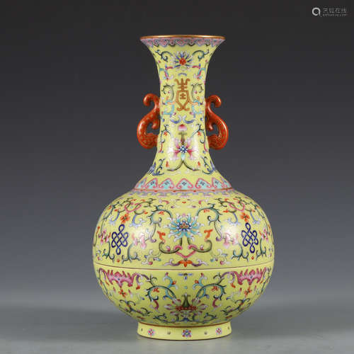 FAMILLE-ROSE VASE,QING DYNASTY