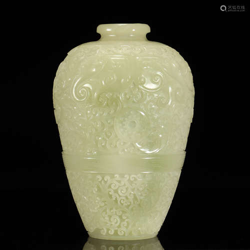 HETIAN JADE CARVED VASE,QING DYNASTY