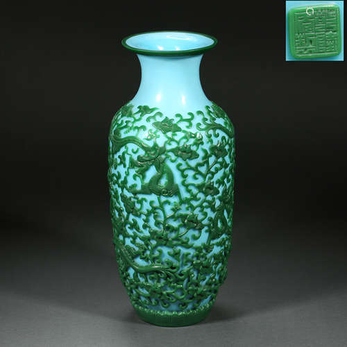 CHINESE QING DYNASTY GLASS BOTTLE