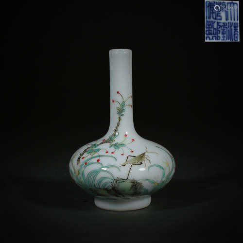 CHINESE LONG FLASK, QING DYNASTY