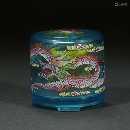 A SET OF CHINESE QING DYNASTY GLASS THUMB RING AND BOX