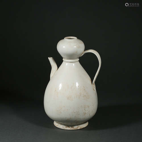 DING WARE CALABASH BOTTLE, NORTHERN SONG DYNASTY