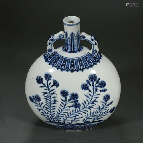 CHINESE QING DYNASTY BLUE AND WHITE TWO-EAR FLAT POT