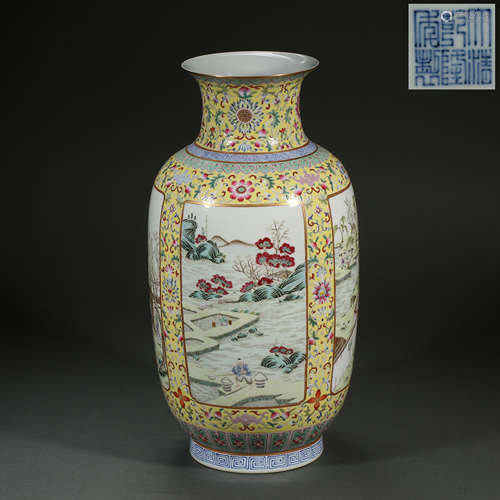 CHINESE FAMILLE ROSE VASE, QIANLONG PERIOD, QING DYNASTY