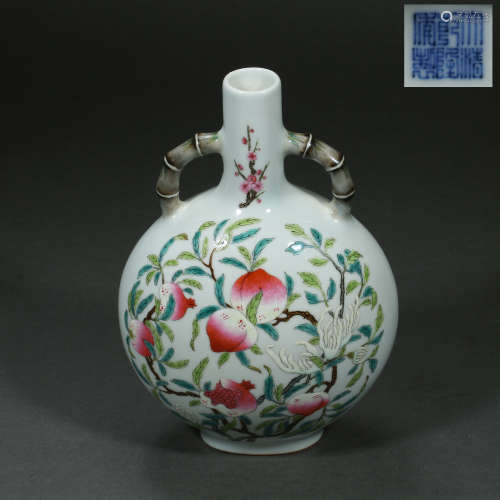 CHINESE VASE WITH TWO EARS, QIANLONG PERIOD, QING DYNASTY