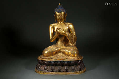 CHINESE GILT BRONZE SAKYAMUNI BUDDHA, QING DYNASTY