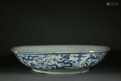 CHINESE YUAN DYNASTY BLUE AND WHITE MARKET