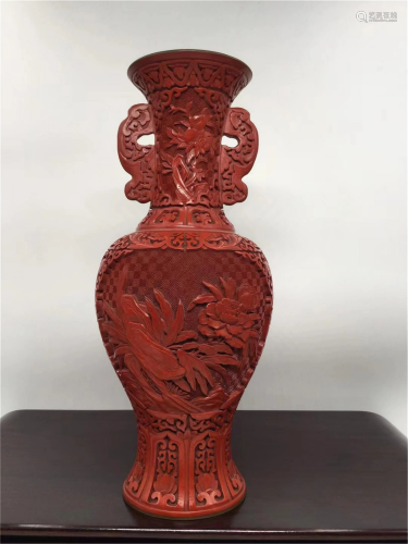A CHINESE CARVED LACQUER FLOWERS PATTERN BRONZE VASE