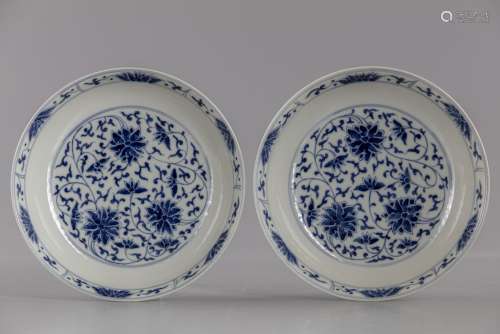 A PAIR OF CHINESE BLUE AND WHITE 'LOTUS' DISHES, CHINA, GUAN...