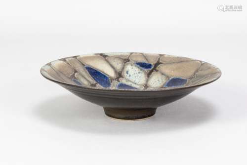 GEORGE WILSON (1924-2004); a shallow stoneware footed dish w...