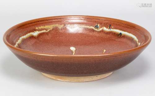 RAY FINCH (1914-2012) for Winchcombe Pottery; a large shallo...