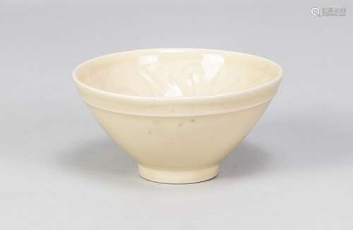 AGNETE HOY (1914-2000) for Bullers Studio; a porcelain foote...