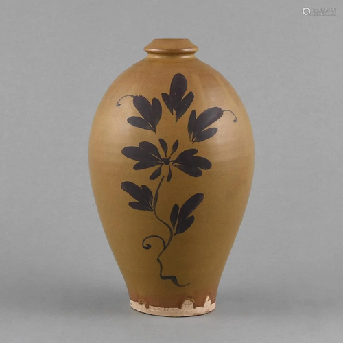 A 'CIZHOU' PAINTED 'FLORAL' VASE