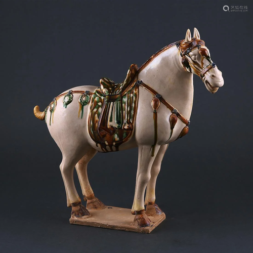 A'GONGXIAN'SANCAI-GLAZED FIGURE OF A HORSE