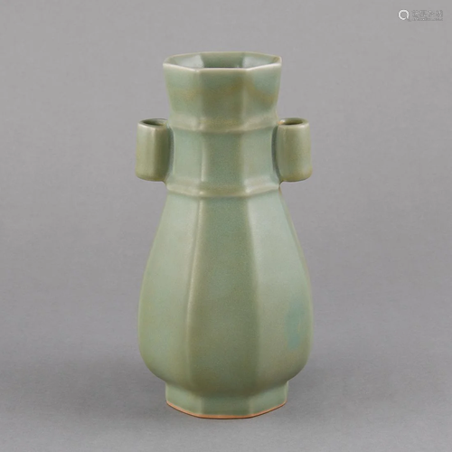 A 'LONGQUAN' GUAN-TYPE FACETED HU VASE