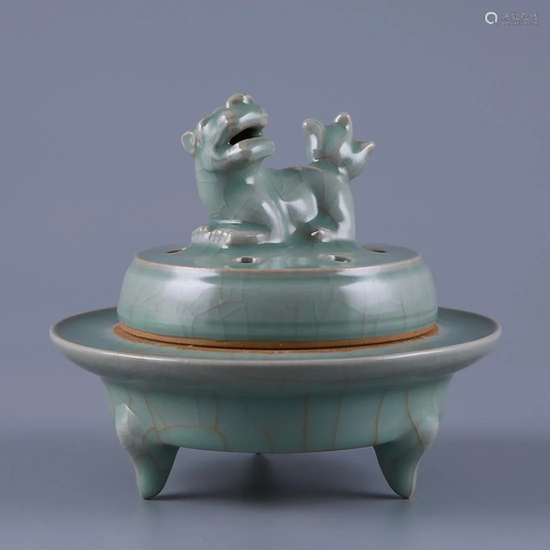 A LONGQUAN CELADON 'QILIN' CENSER AND COVER