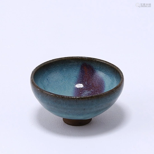 A 'JUN' PURPLE-SPLASHED TEA BOWL