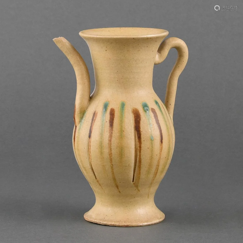 A 'CHANGSHA' YELLOW-GLAZED SPLASHED EWER