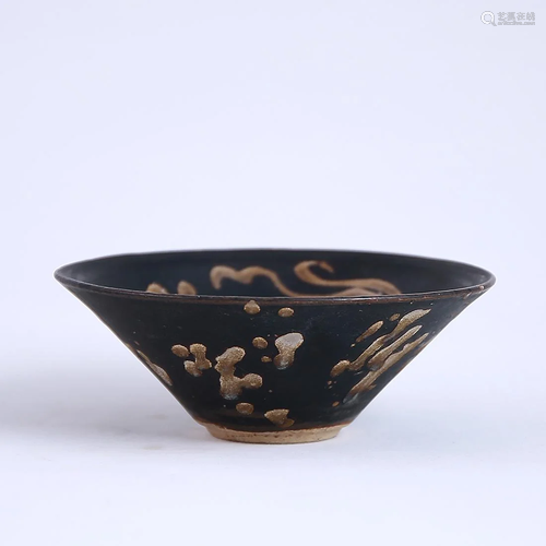 A JIZHOU PAPER-CUT 'PHOENIX' BOWL