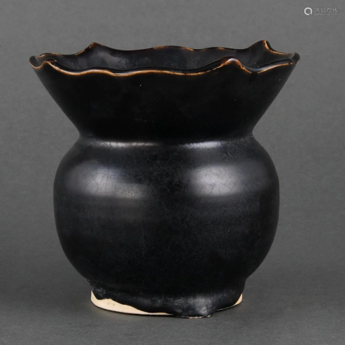 AN UNUSUAL'DING' BLACK-GLAZED ZHADOU