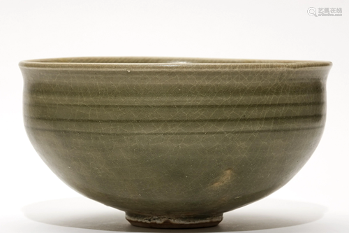 A Yaozhou Circular Patterned Bowl