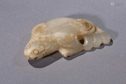 A Carved Hetian Jade Fish Pendant