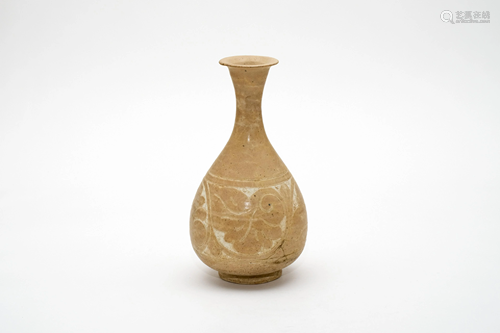 A Cizhou Yuhuchun Vase