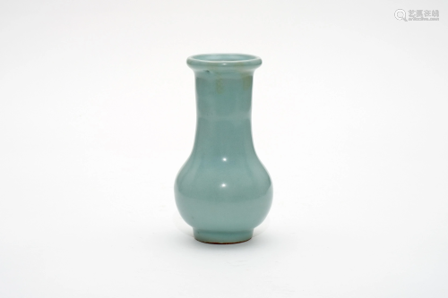 A Longquan Blue Glazed Long Cylindrical Vase