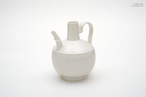 A Ding Ware White Glazed Pot with Tall Handle