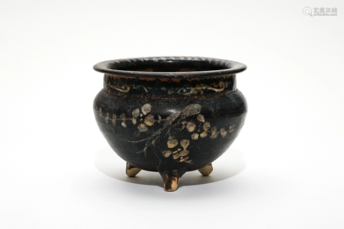 A Jizhou Ware Tripod Censer