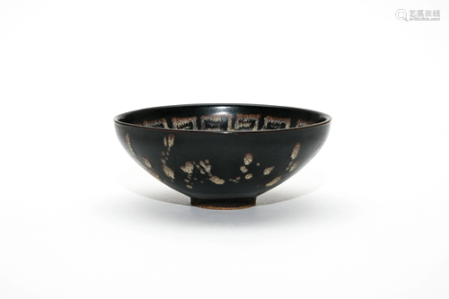 A Jizhou Double Phoenix Teabowl