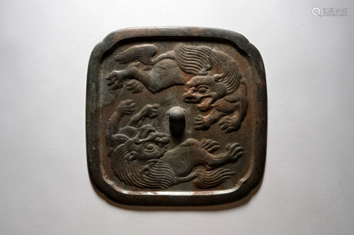 A Bronze Double Lion Mirror