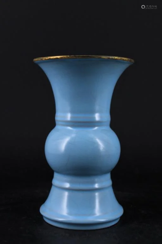 Song Porcelain Ruyao Vase with Gold Gilted Rim
