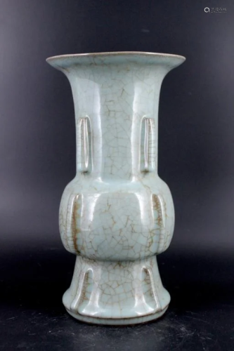 Song Guan Yao Porcelain Vase wide mouth