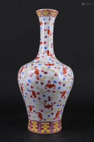 Chinese Qing Porcelain Famille Rose Bat Vase