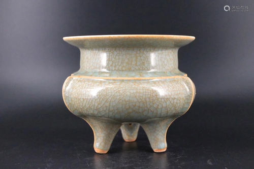 Song Porcelain Ge Yao Brush Pot