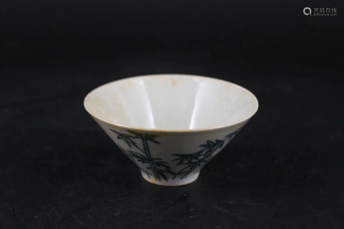 Small Chinese Ming Porcelain DouCai Cup