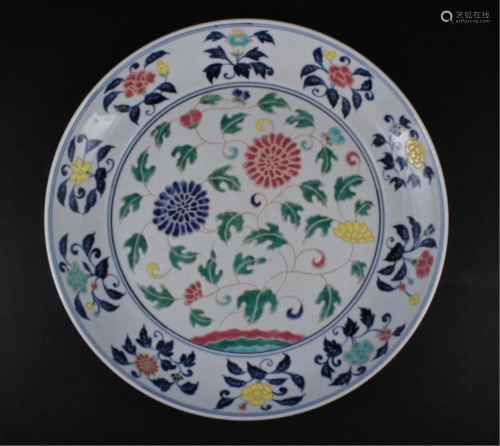 Large Chinese Ming Porcelain DouCai Floral Plate