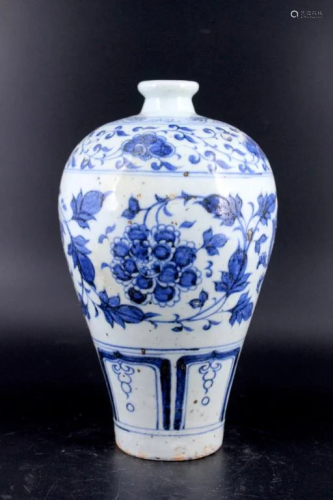 Ming Blue&White Mei Peng Vase
