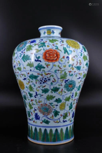 Large Qing Porcelain DouCai Floral Vase
