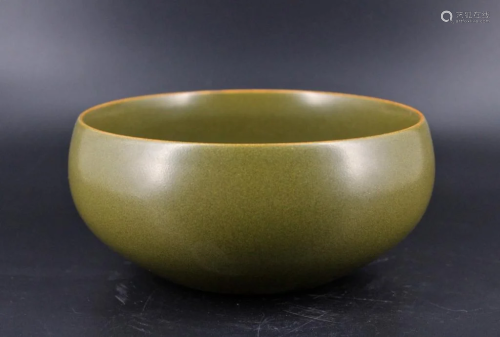 Large Qing Porcelain Tea Dust Green Round Bowl