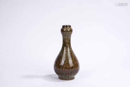 Chinese Brown Glaze Garlic Mouth Vase