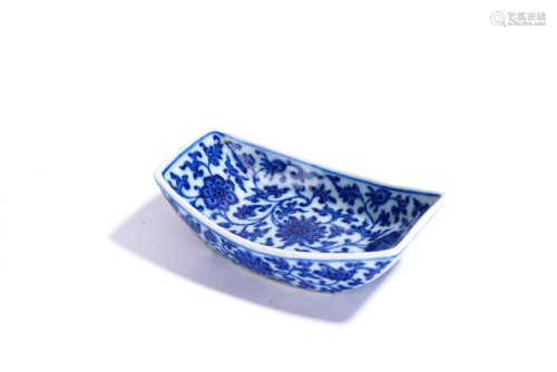 Chinese Blue and White 'Lotus' Boat Tray